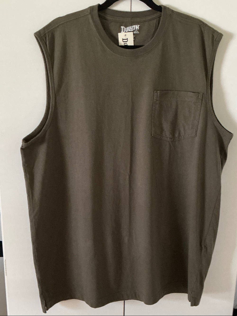 Duluth Trading Co Olive Green Sleeveless Pocket Tee - NWT - Size XL
